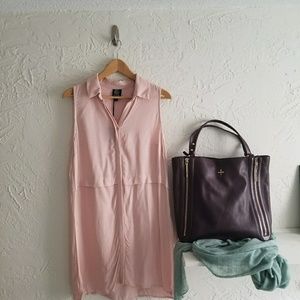 Bobeau Light Pink Sleeveless Button Down Tunic